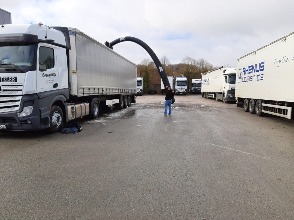 Mona und der Kampf mit den Eisplatten