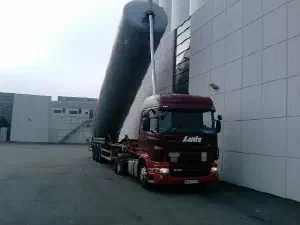 Steinkohle entladen mit einem Kippsilo