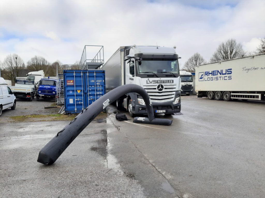 TruckTollo Dozer Test – Eisplatten vom LKW entfernen im Praxistest